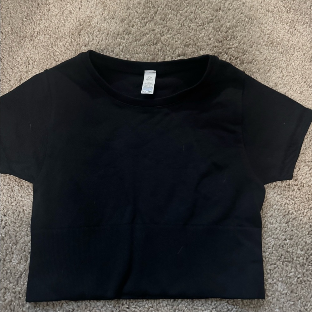 Aerie Black Short Sleeve Cropped Tee